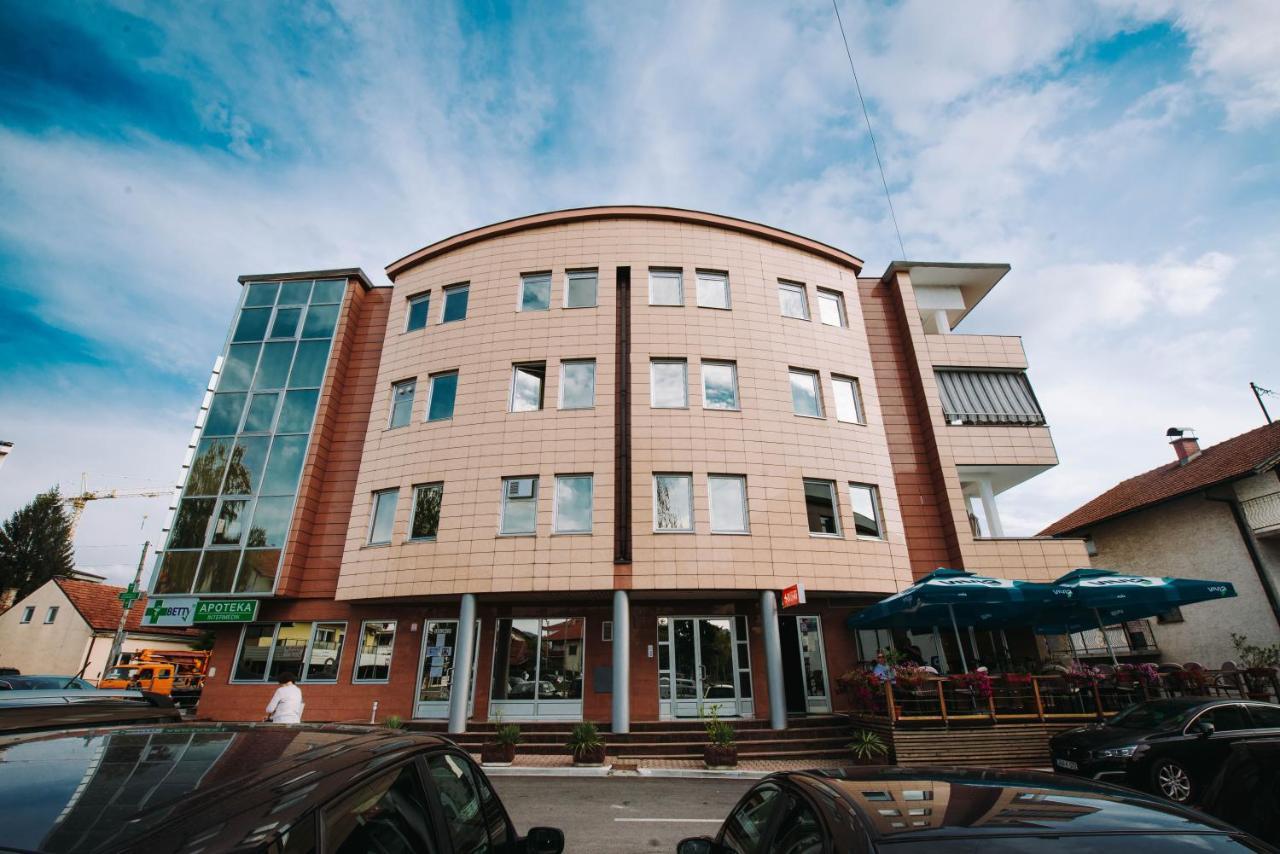 Apartman Oaza Banja Luka Buitenkant foto